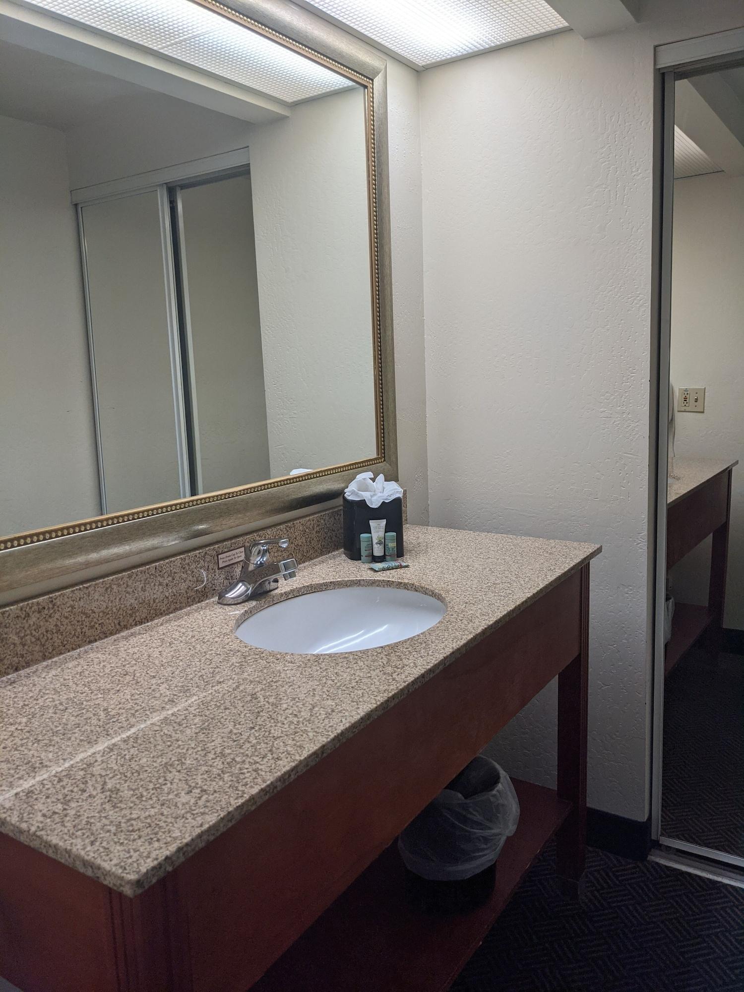 Surestay Plus Hotel By Best Western Tempe University Zewnętrze zdjęcie
