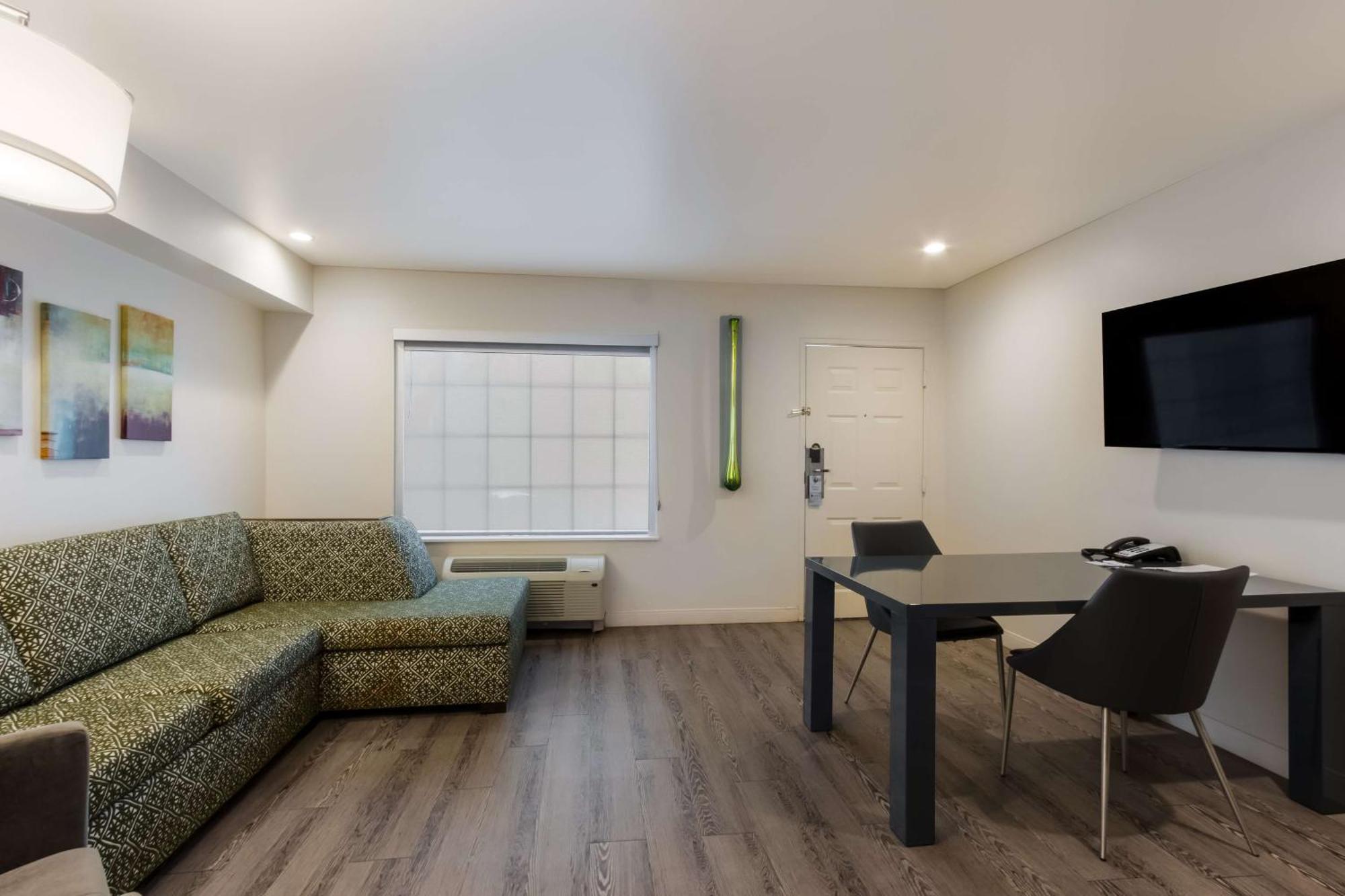 Surestay Plus Hotel By Best Western Tempe University Zewnętrze zdjęcie