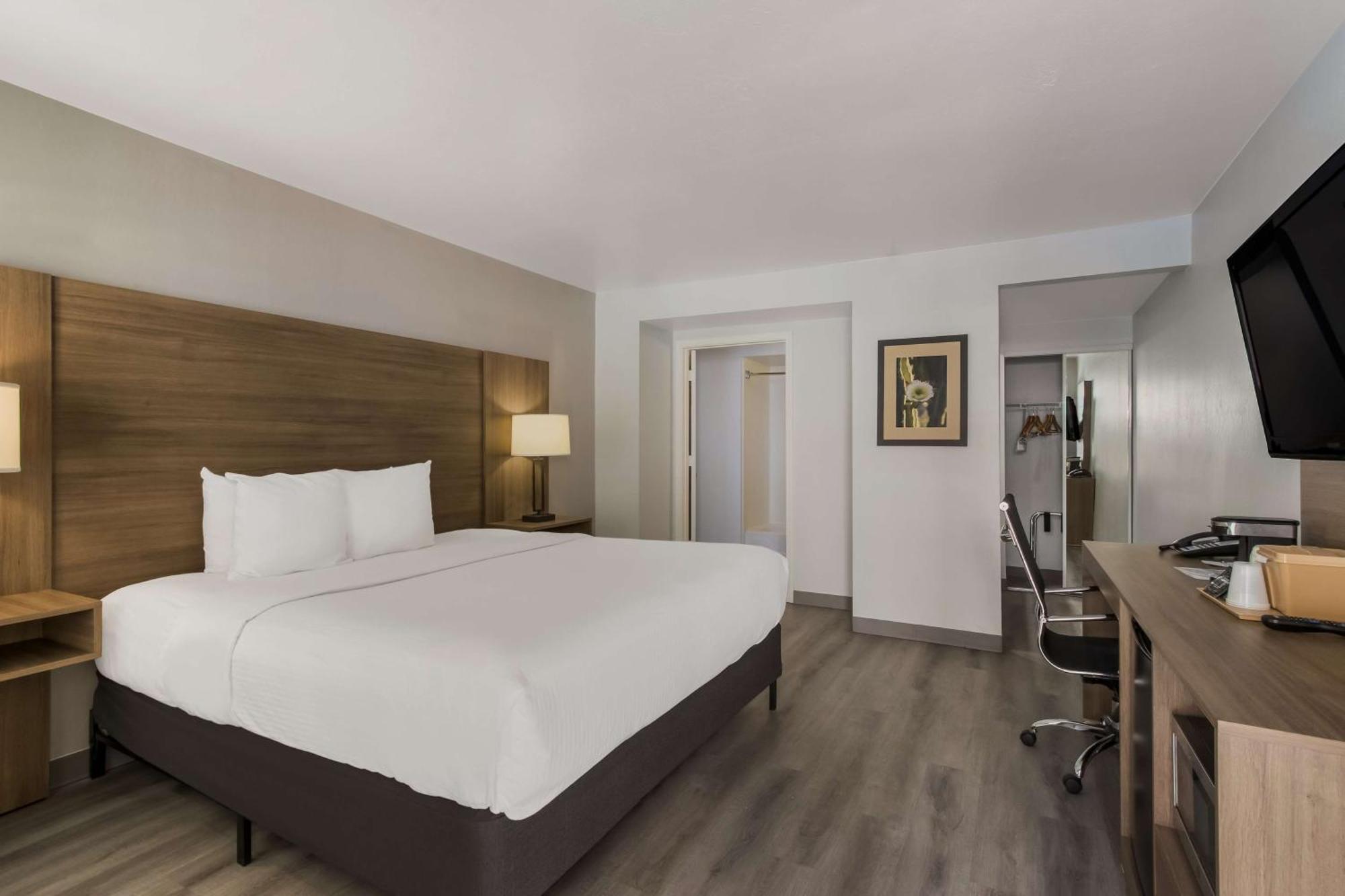 Surestay Plus Hotel By Best Western Tempe University Zewnętrze zdjęcie